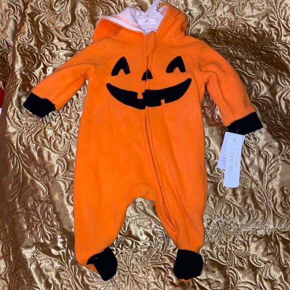 Pumpkin baby jumpsuit  - Picture 1 of 7